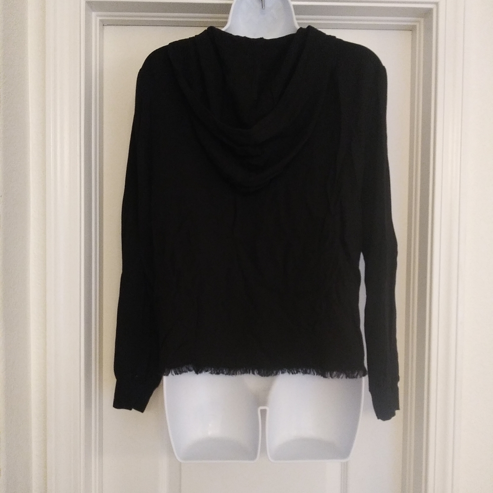 Cloth And Stone Lace Up Black Popover Top - Picture 4 of 6